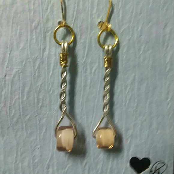 Earrings - Picture 1 of 1